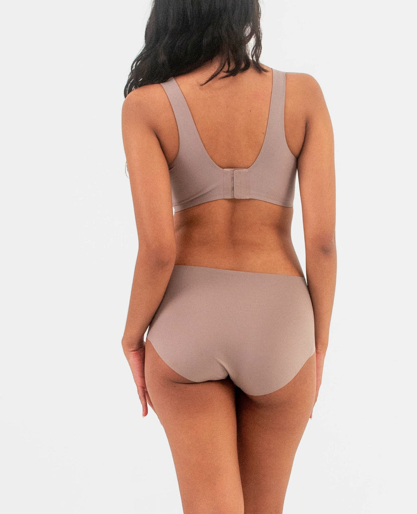 Where to buy big cup size wireless seamless bra Best Malaysia shop top 10 recommended nude uniqlo airy bra review XL Singapore beautiful quality Brunei comfy pretty big cup size underwear innerwear brand light smooth invisible bralette plus size C D E F Cup big bust large terbaik bra cantik selesa kualiti paling bagus murah 马来西亚加大罩杯文胸罩新加坡无痕内衣