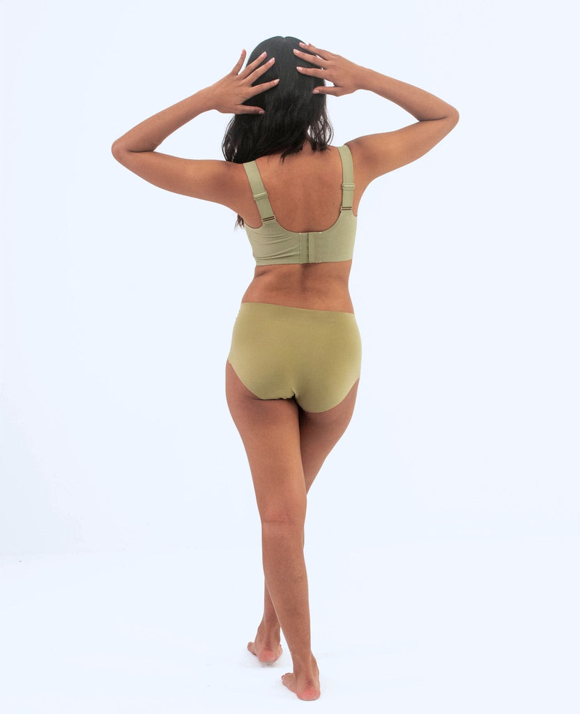 Where to buy big cup size wireless seamless bra Best Malaysia shop top 10 recommended nude uniqlo airy bra review XL Singapore beautiful quality Brunei comfy pretty big cup size underwear innerwear brand light smooth invisible bralette plus size C D E F Cup big bust large terbaik bra cantik selesa kualiti paling bagus murah 马来西亚加大罩杯文胸罩新加坡无痕内衣