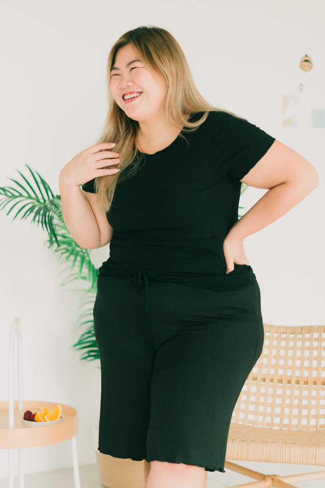 Where to shop stretchable maternity short pants pajamas nursing sleepwear set Malaysia buy Best trendy Maternity pyjamas adjustable baby bump pregnant clothing brands good review comfy breastfeeding top Singapore pregger 2nd 3rd trimester breathable pure cotton motherhood 9 months prenatal postpartum mothercare mamaway stylish fashion plus size XXXL beli pakaian Ibu hamil mengandung selesa bagus baju menyusui tidur seluar pendek butik 韩装马来西亚新加波纯棉孕妇衣服透气凉快时髦孕妈上衣怀孕期做月子套装短裤睡衣舒适哺乳加大码