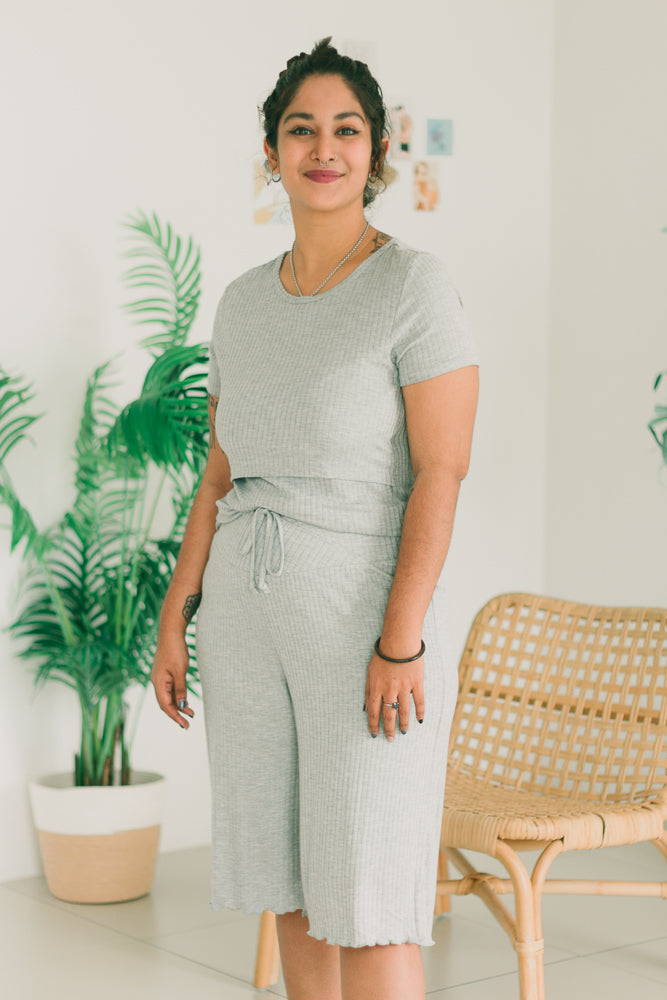 Where to shop stretchable maternity short pants pajamas nursing sleepwear set Malaysia buy Best trendy Maternity pyjamas adjustable baby bump pregnant clothing brands good review comfy breastfeeding top Singapore pregger 2nd 3rd trimester breathable pure cotton motherhood 9 months prenatal postpartum mothercare mamaway stylish fashion plus size XXXL beli pakaian Ibu hamil mengandung selesa bagus baju menyusui tidur seluar pendek butik 韩装马来西亚新加波纯棉孕妇衣服透气凉快时髦孕妈上衣怀孕期做月子套装短裤睡衣舒适哺乳加大码