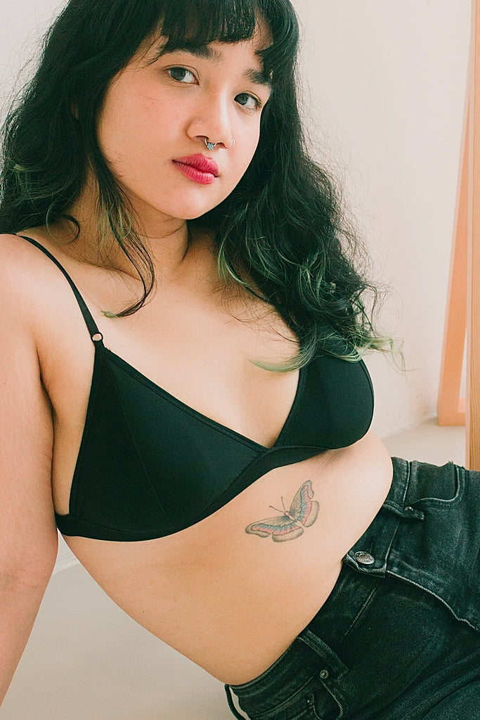 Where to buy cotton black bra Malaysia nude beige skin colour bralette wireless best black bikini brand shop top 10 recommended uniqlo black thin padding bralette review Singapore beautiful quality Brunei breathable comfy pretty underwear innerwear light smooth terbaik bra hitam kulit sejuk cantik selesa kualiti paling bagus murah 马来西亚肤色黑色胸罩新加坡超薄透气全棉文胸内衣