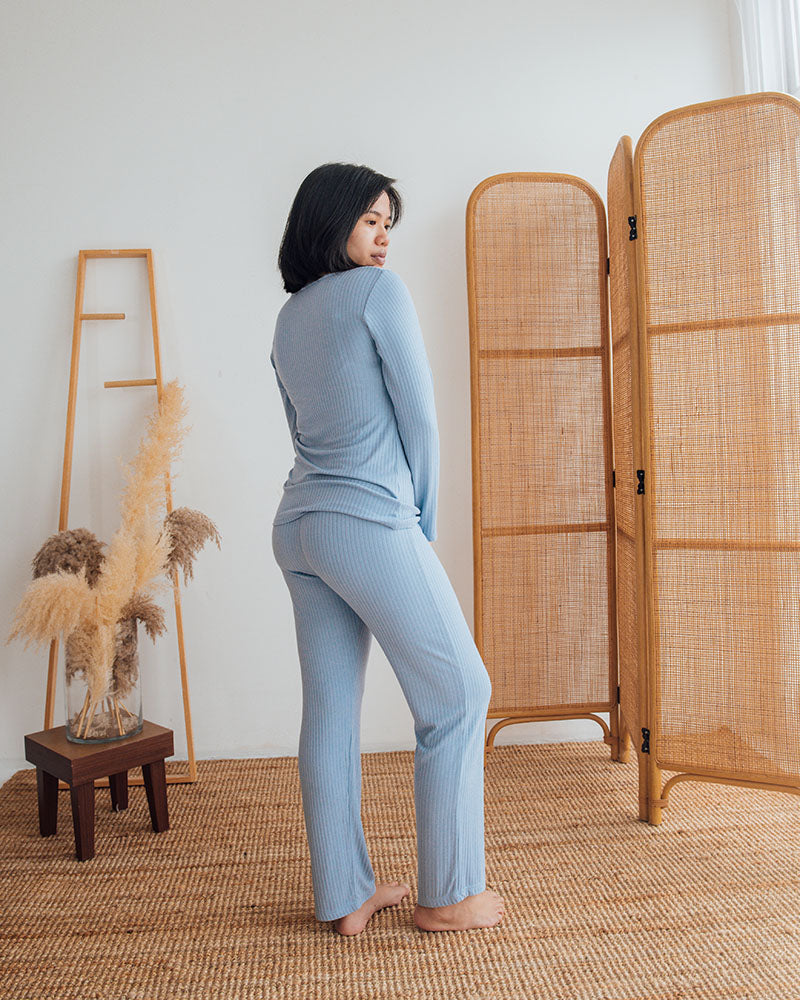 Where to shop confinement long sleeve pants pajamas nursing sleepwear set Malaysia buy Best trendy Maternity pyjamas pregnant clothing brands good review comfy breastfeeding top Singapore pregger 2nd 3rd trimester breathable pure cotton motherhood 9 months prenatal postpartum mothercare mamaway stylish fashion plus size XXXL beli pakaian Ibu hamil mengandung selesa bagus baju menyusui tidur butik 韩装马来西亚新加波纯棉孕妇衣服透气凉快时髦孕妈上衣怀孕期做月子套装长袖裤睡衣舒适哺乳加大码