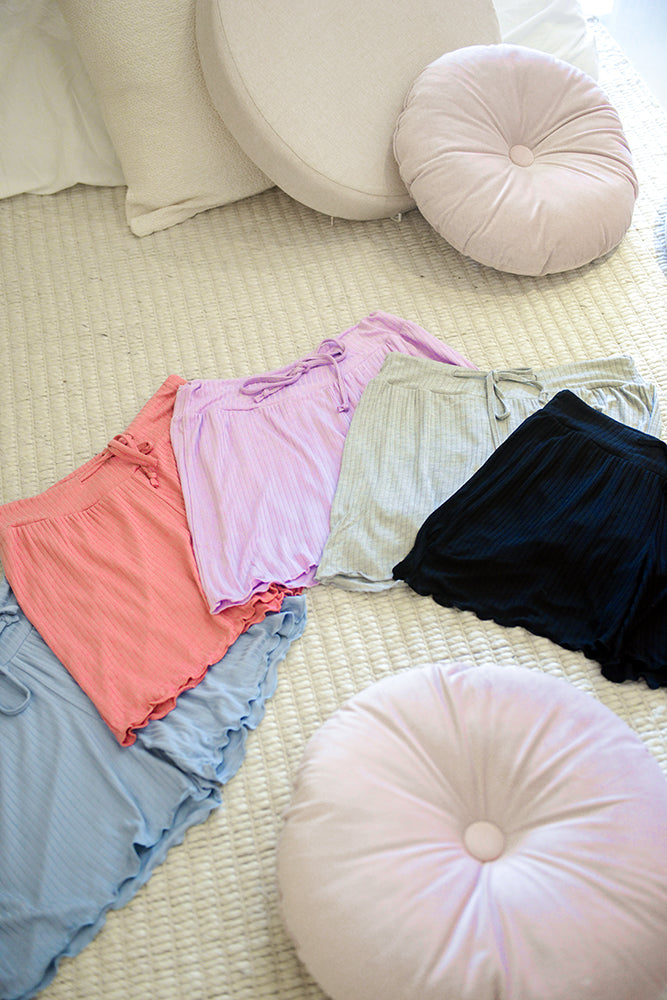 Where to shop stretchable maternity short pants pajamas nursing sleepwear set Malaysia buy Best trendy Maternity pyjamas adjustable baby bump pregnant clothing brands good review comfy breastfeeding top Singapore pregger 2nd 3rd trimester breathable pure cotton motherhood 9 months prenatal postpartum mothercare mamaway stylish fashion plus size XXXL beli pakaian Ibu hamil mengandung selesa bagus baju menyusui tidur seluar pendek butik 韩装马来西亚新加波纯棉孕妇衣服透气凉快时髦孕妈上衣怀孕期做月子套装短裤睡衣舒适哺乳加大码